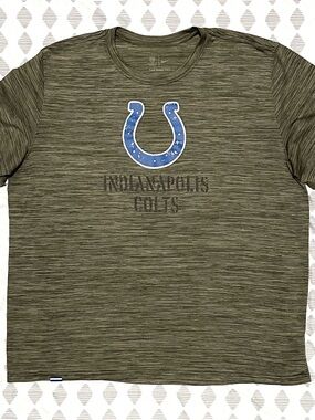 The Nike Tee Dri-Fit On Field Apparel - NFL Indianapolis Colts - Size Large